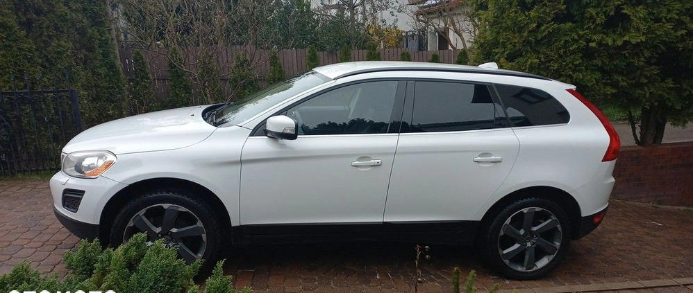 Volvo XC 60 cena 50900 przebieg: 246000, rok produkcji 2013 z Piaski małe 781